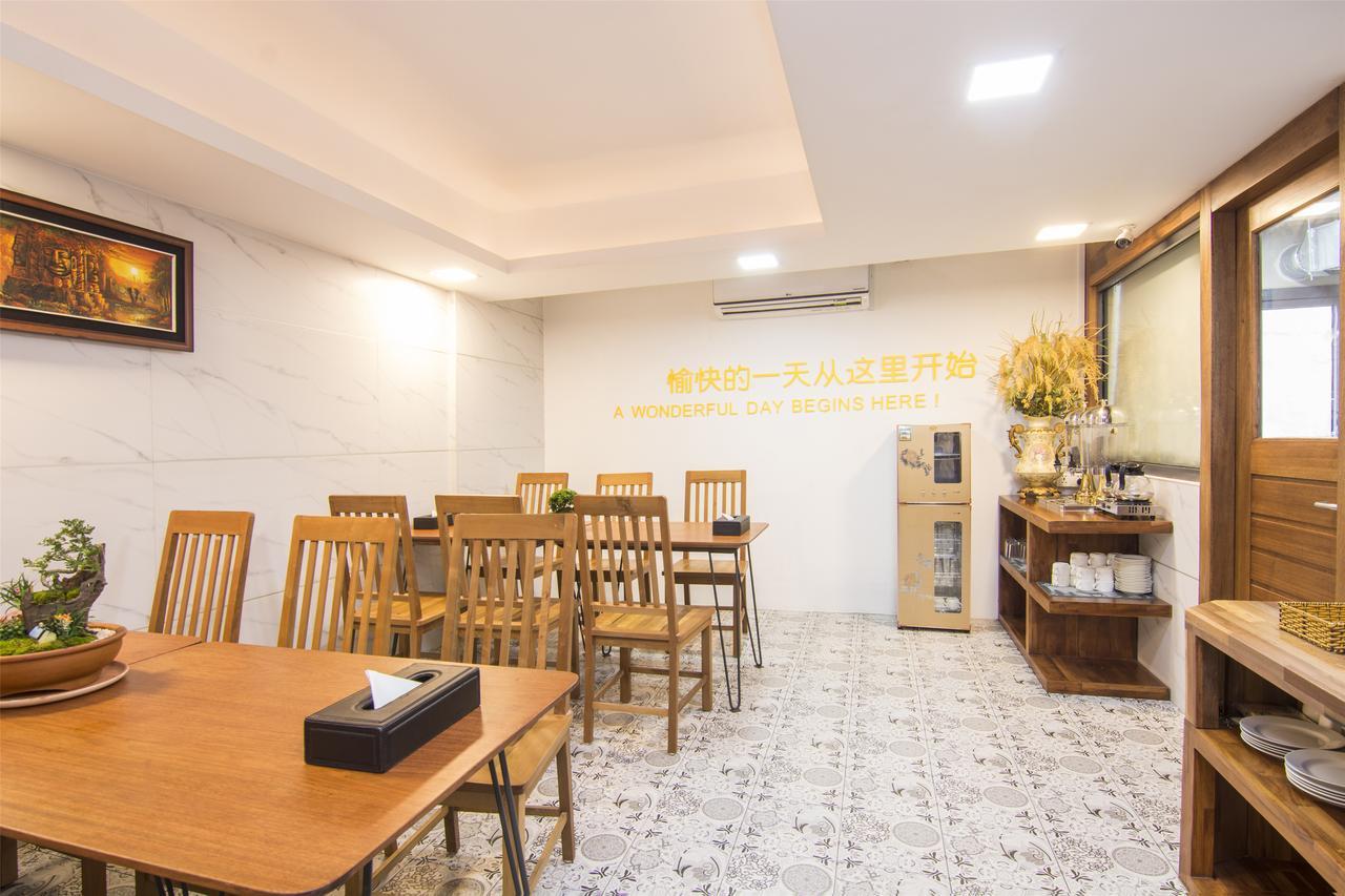 City Comfort Hotel Royal Palace Пном Пен Екстериор снимка